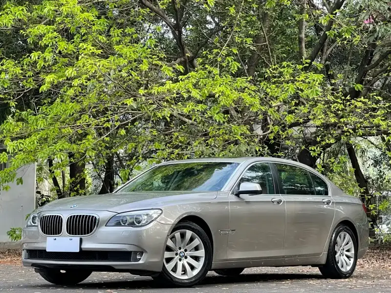 BMW 7 Series, 2011