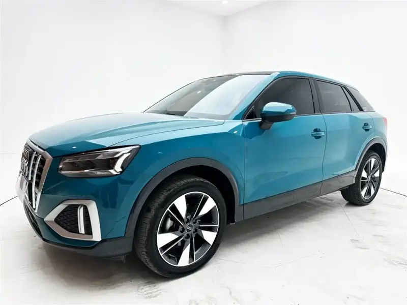 Audi Q2L, 2022