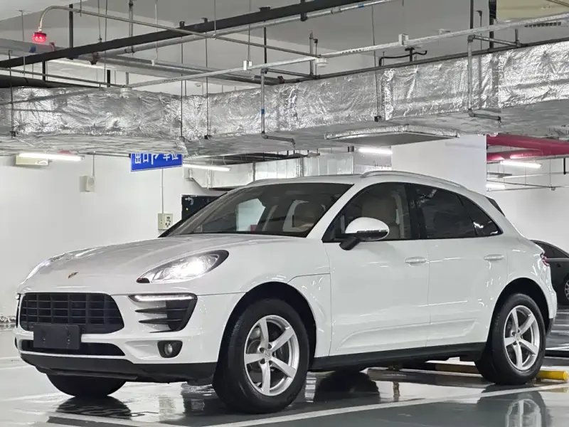 Porsche Macan, 2016