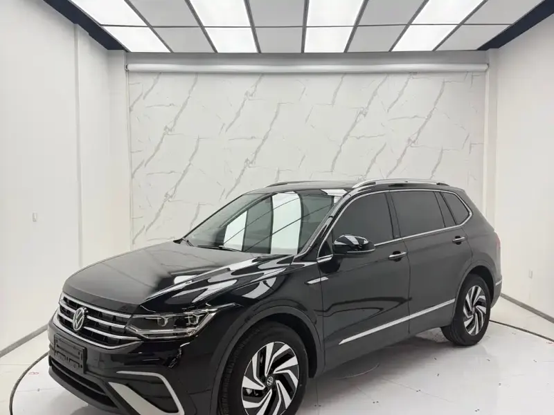 Volkswagen Tiguan L, 2023