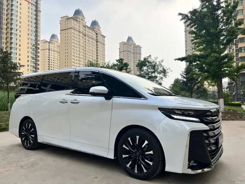 Toyota Vellfire, 2025