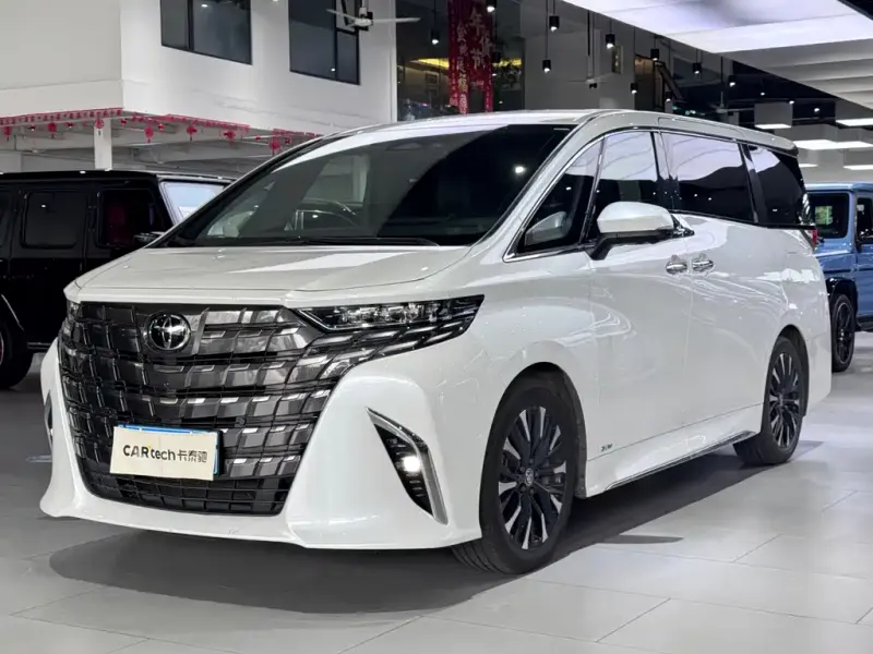 Toyota Alphard, 2024