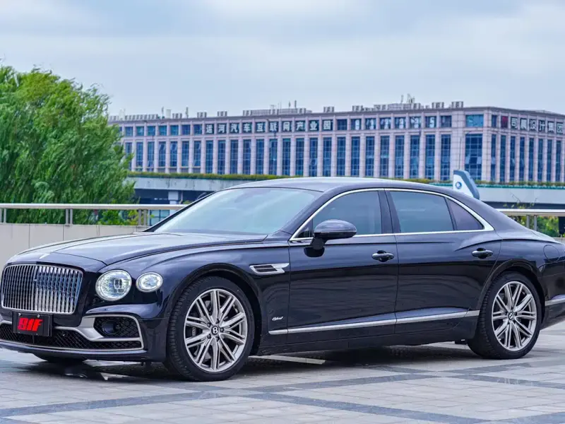 Bentley Flying Spur PHEV, 2023