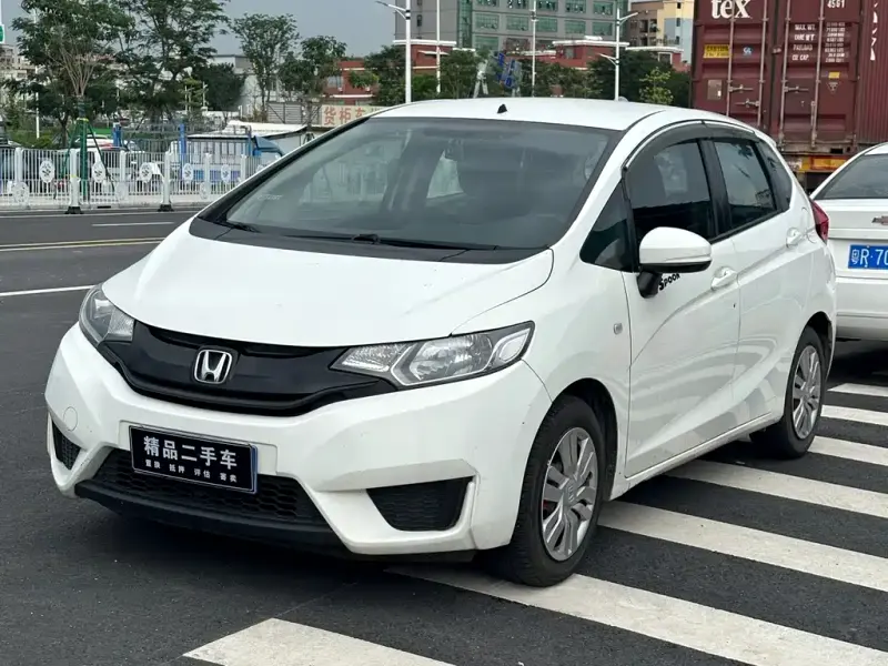 Honda Fit, 2015