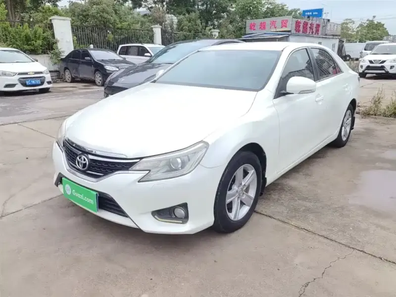Toyota Reiz, 2014