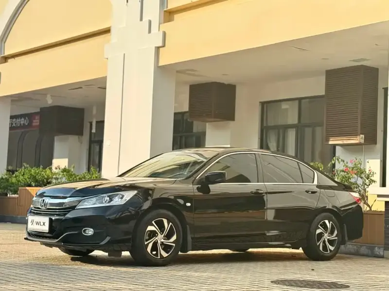 Honda Accord, 2016