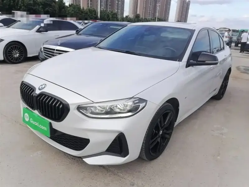 BMW 1 Series, 2022