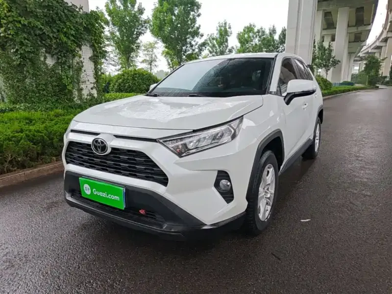 Toyota RAV4, 2023