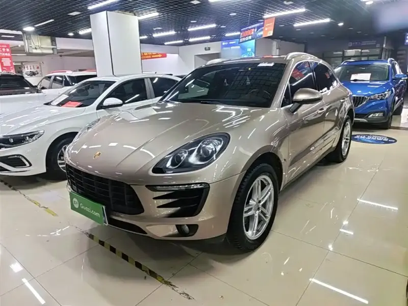 Porsche Macan, 2016