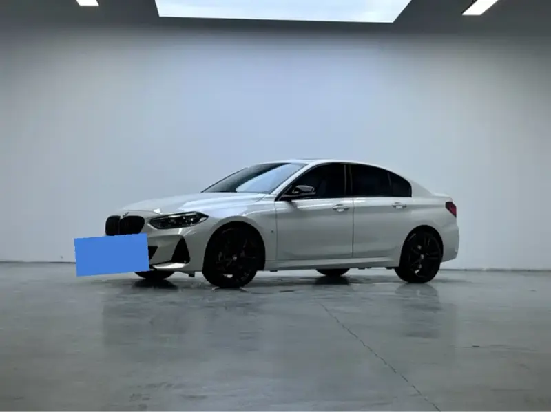 BMW 1 Series, 2023