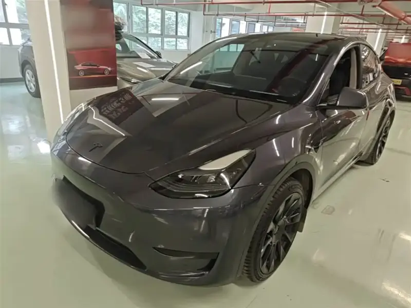 Tesla Model Y, 2023