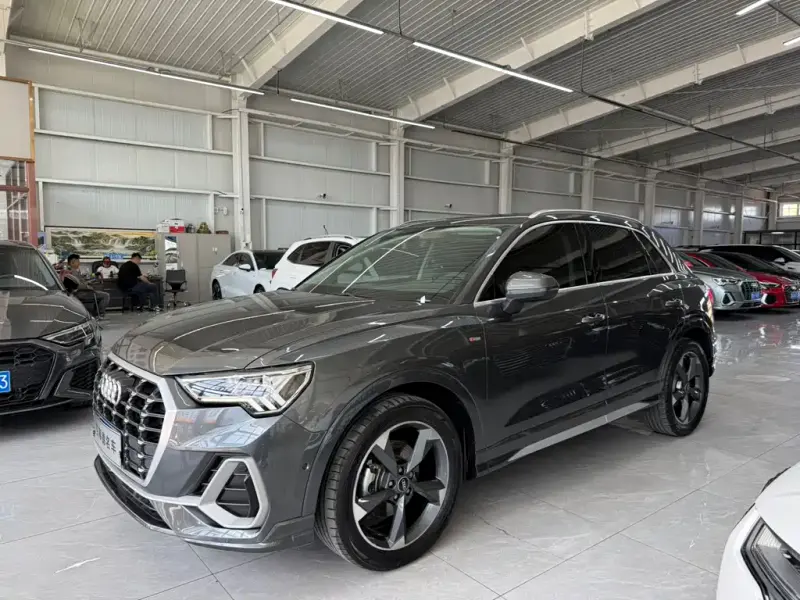 Audi Q3, 2022