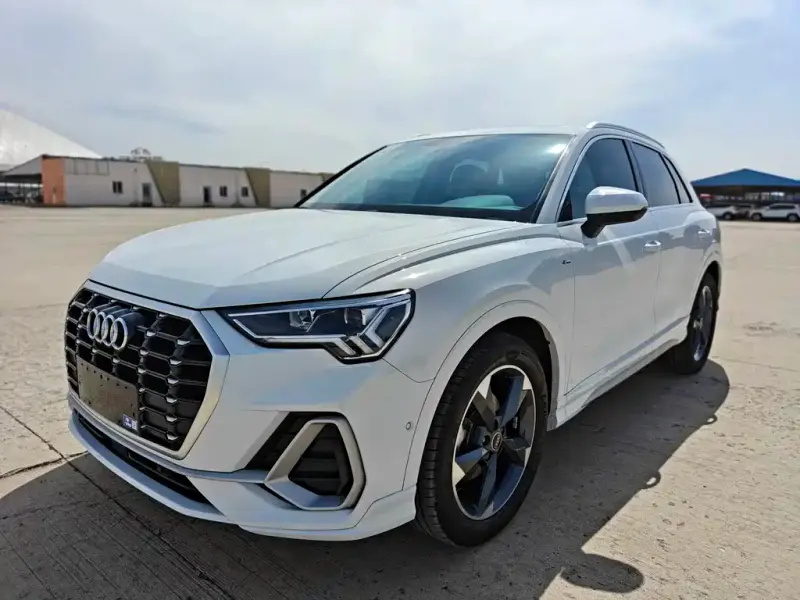 Audi Q3, 2022