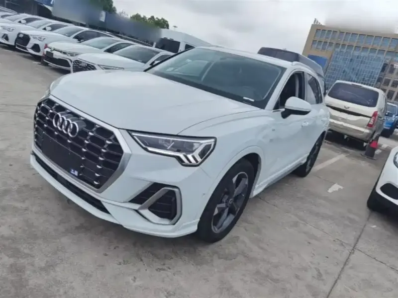 Audi Q3, 2022