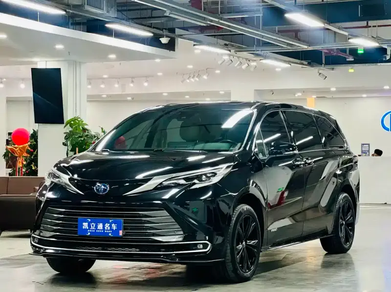 Toyota Sienna, 2022