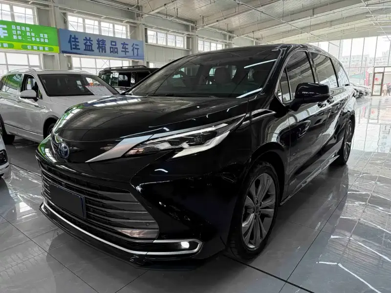 Toyota Sienna, 2023