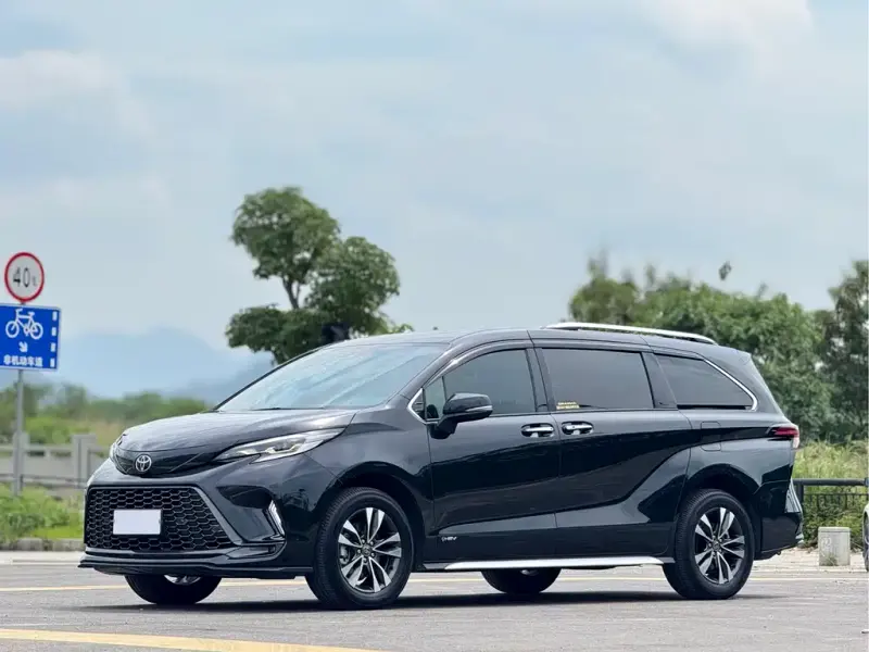Toyota Granvia, 2025