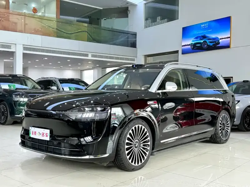 AITO M9, 2025