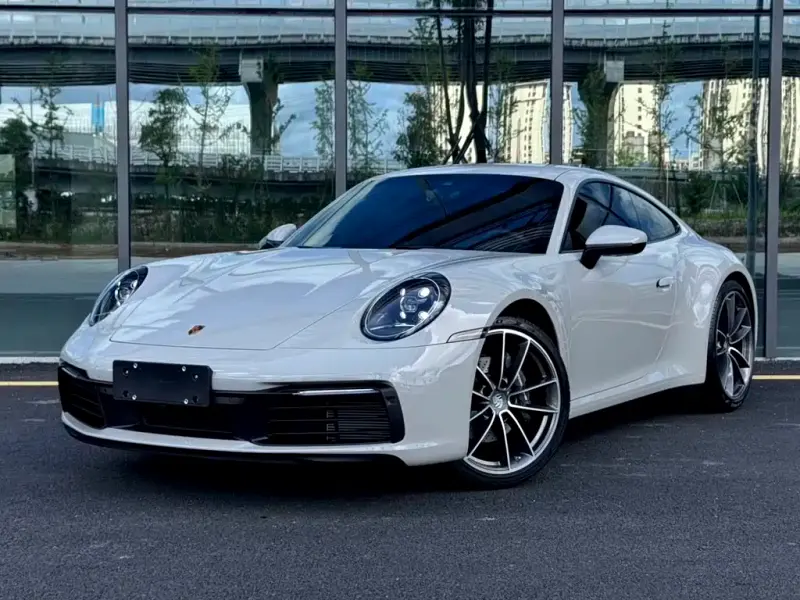 Porsche 911, 2024