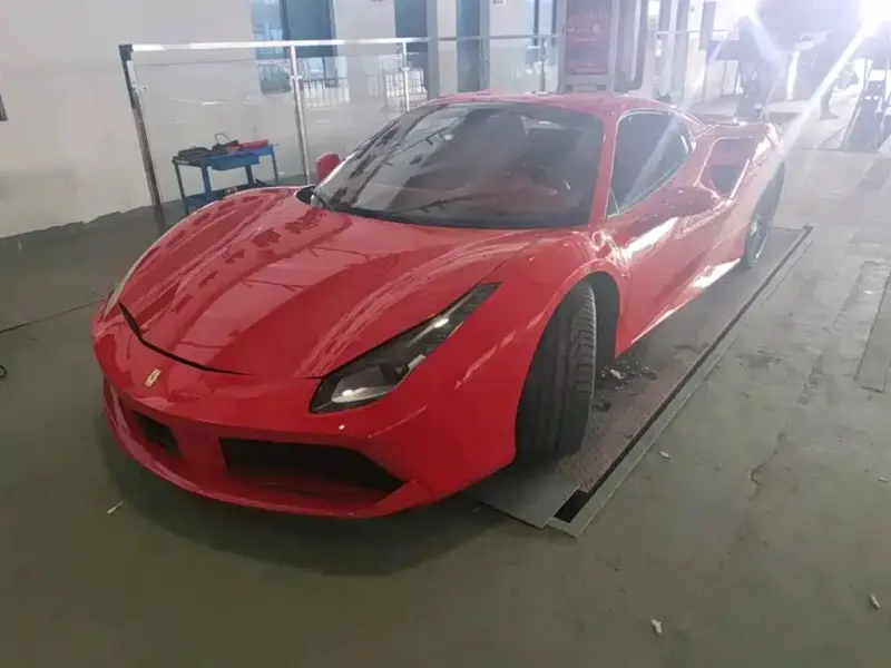 Ferrari 488, 2019