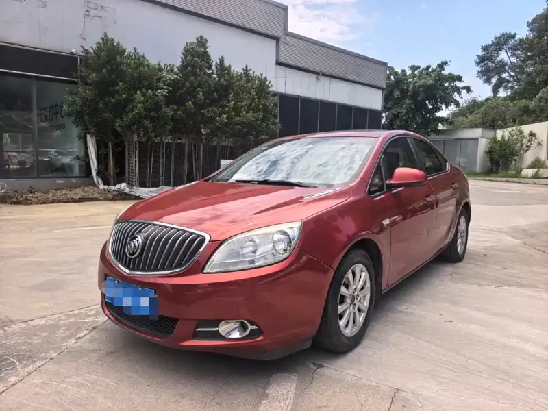 Buick Excelle, 2012