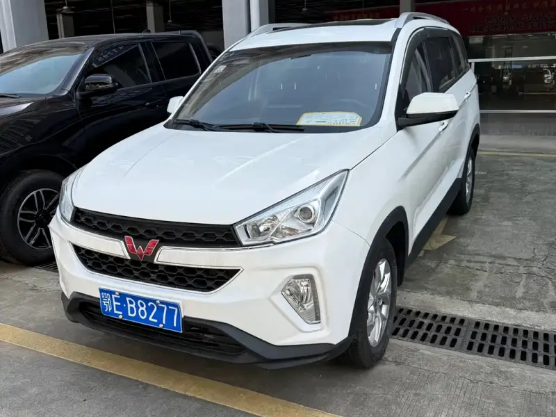 Wuling Hongguang S3, 2018