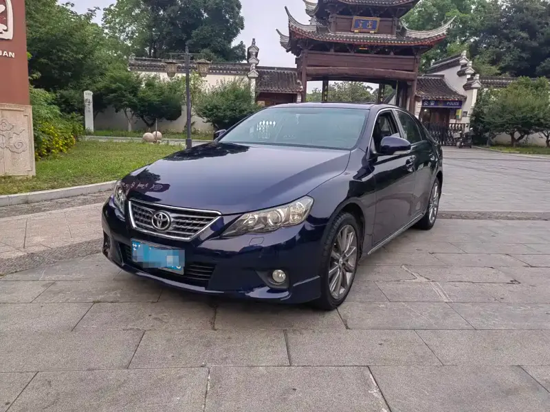 Toyota Reiz, 2012