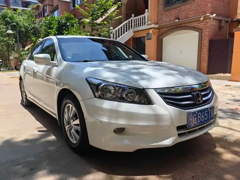 Honda Accord, 2011