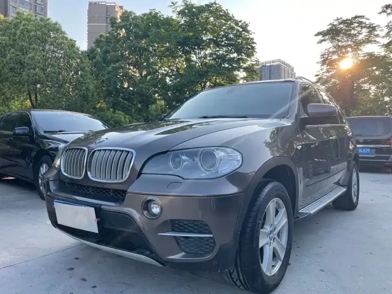 BMW X5 (Import), 2013