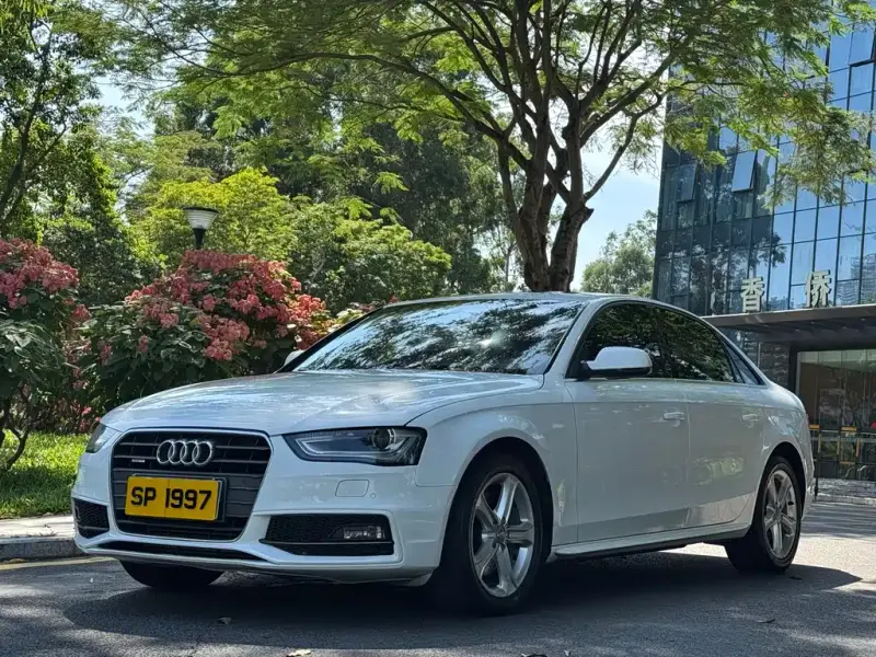 Audi A4L, 2014
