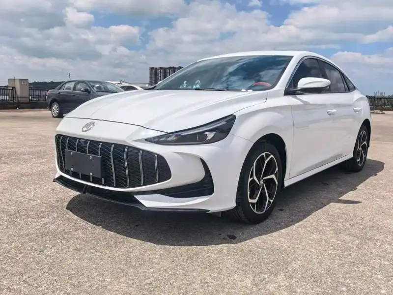 MG MG5, 2025