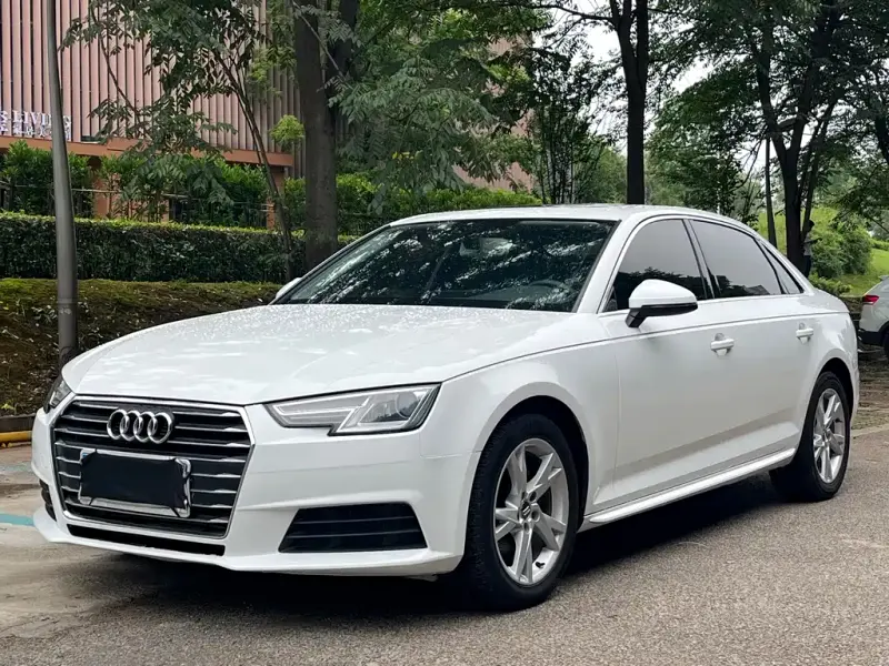 Audi A4L, 2017