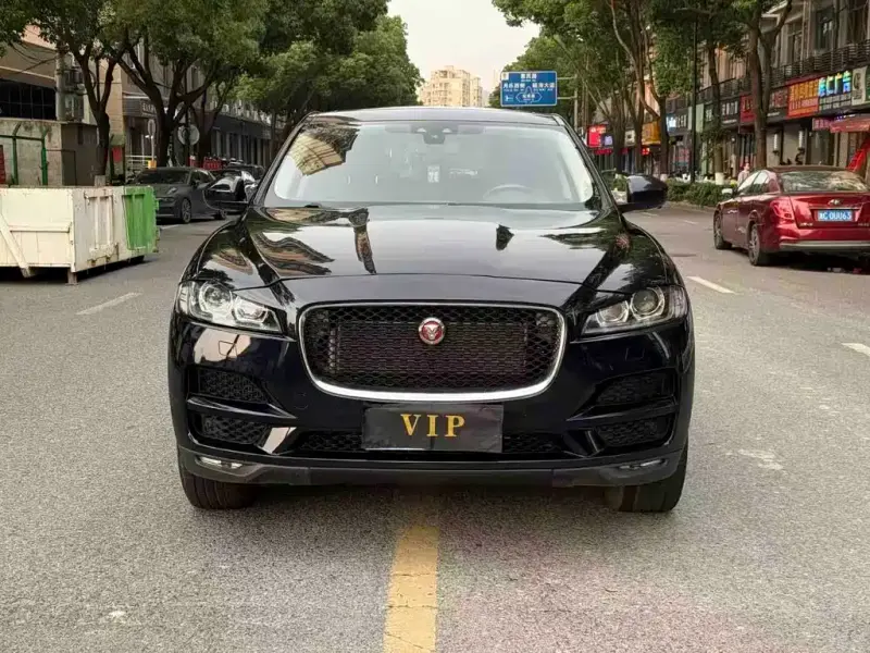 Jaguar F-PACE, 2018