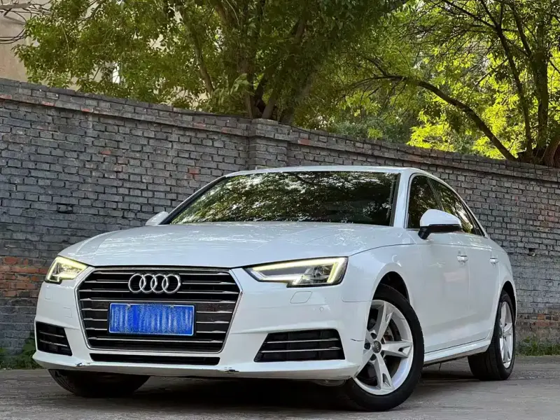 Audi A4L, 2017