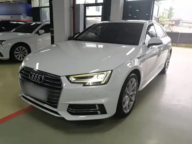 Audi A4L, 2018