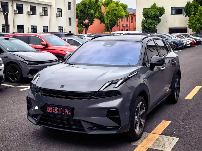 Lynk & Co 06, 2025