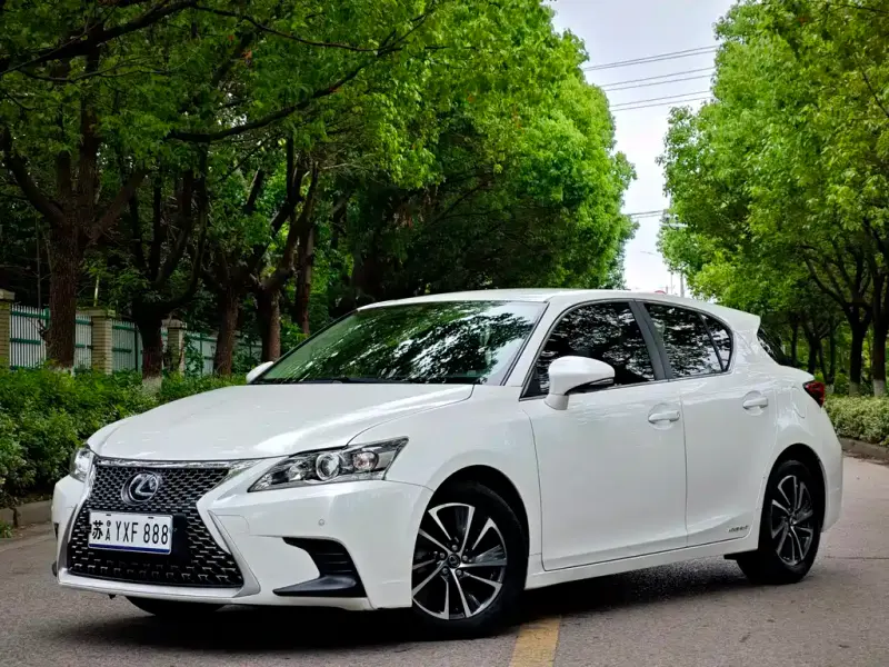 Lexus CT, 2019