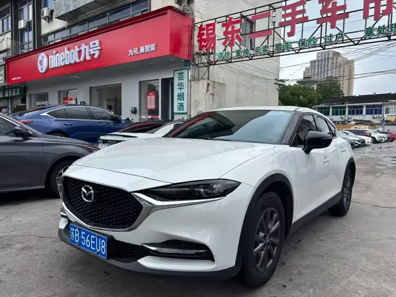 Mazda CX-4, 2021