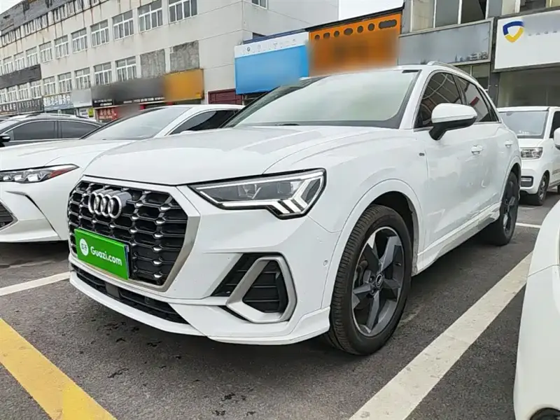 Audi Q3, 2021
