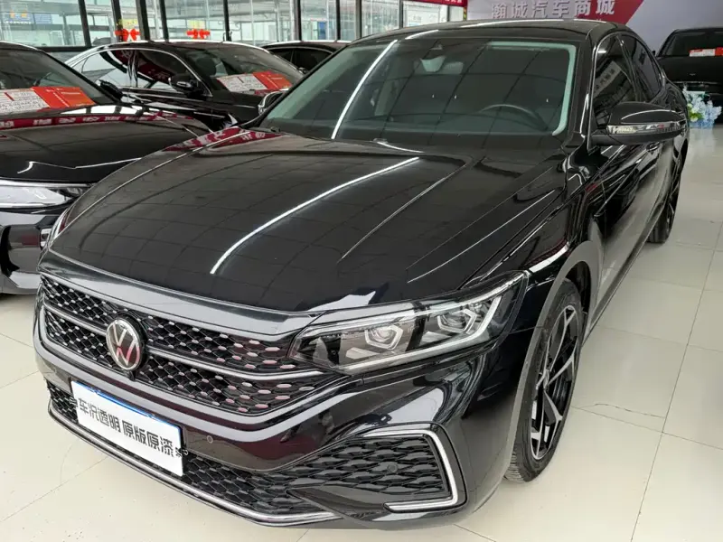 Volkswagen Passat, 2023