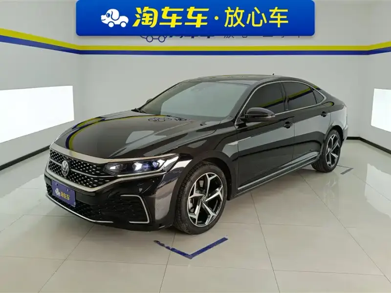 Volkswagen Passat, 2023