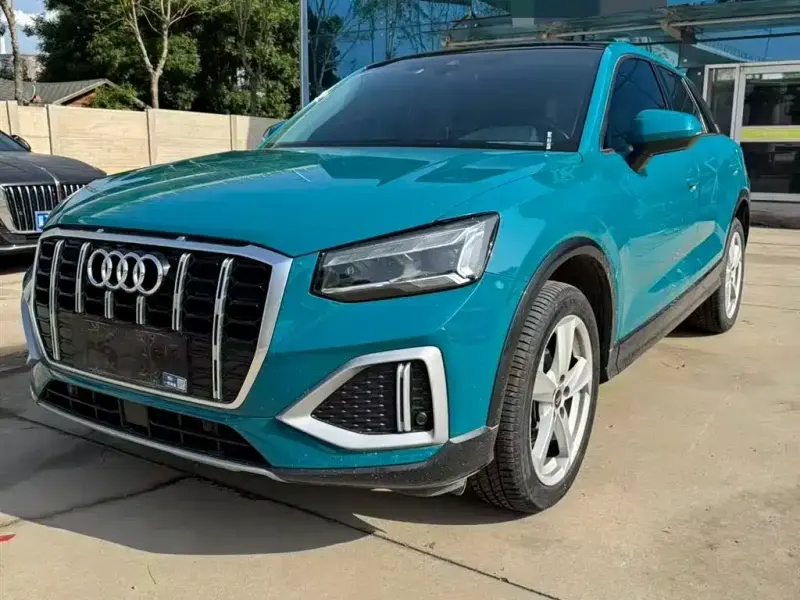 Audi Q2L, 2022