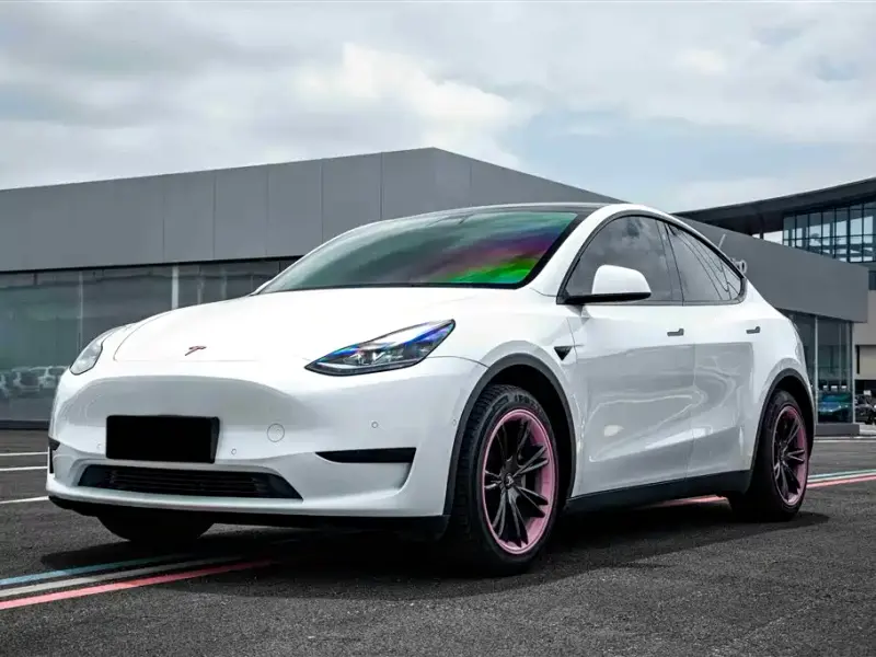 Tesla Model Y, 2022