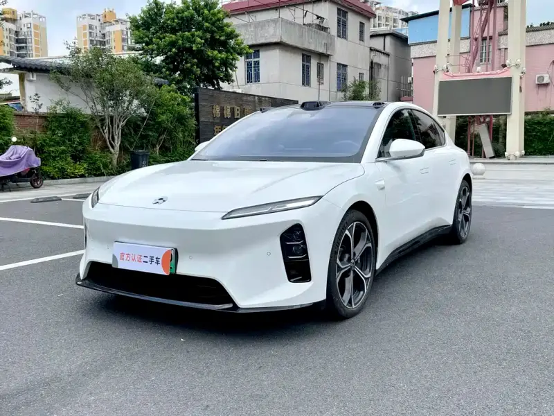 NIO ET5, 2025