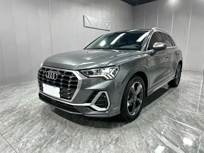 Audi Q3, 2022