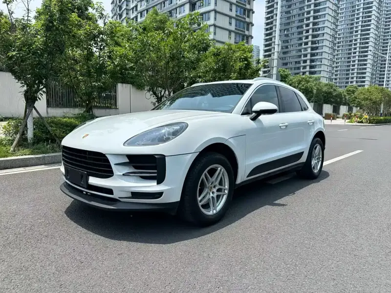Porsche Macan, 2021