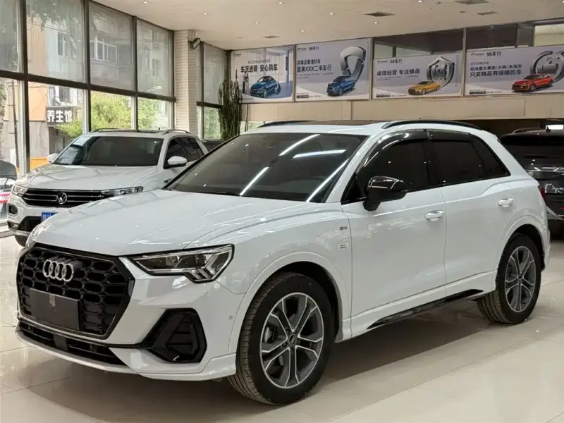 Audi Q3, 2023