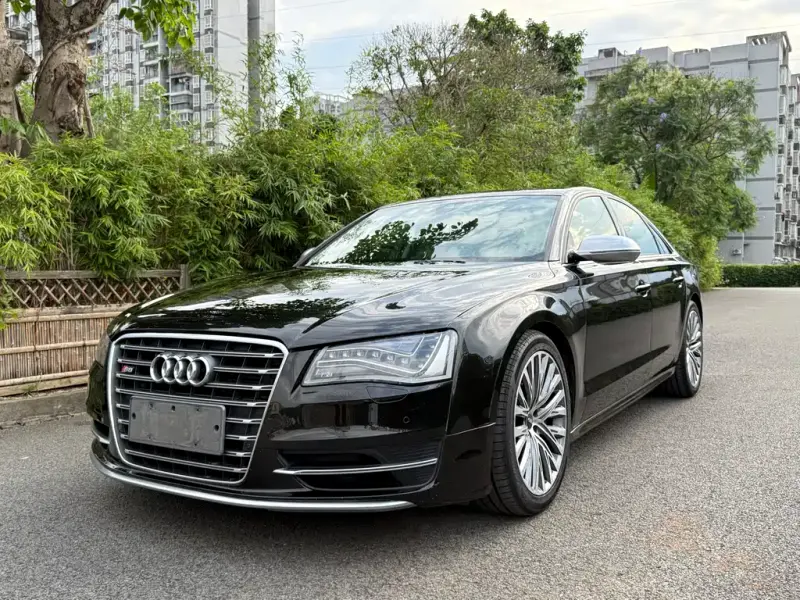 Audi S8, 2014