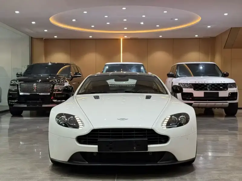 Aston Martin V8 Vantage, 2016