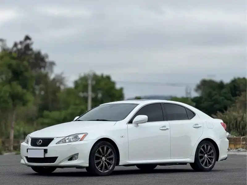 Lexus IS, 2008